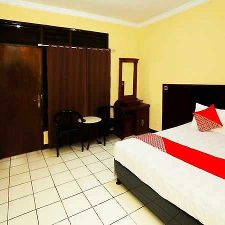 Oyo 93136 Hotel Santo Djaya 2 Bogor Exterior photo