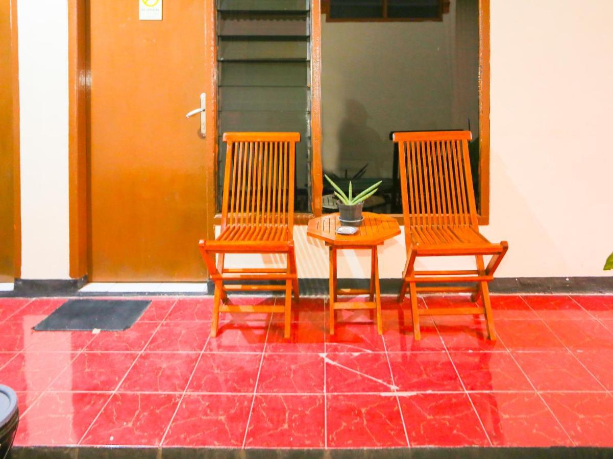 Oyo 93136 Hotel Santo Djaya 2 Bogor Exterior photo