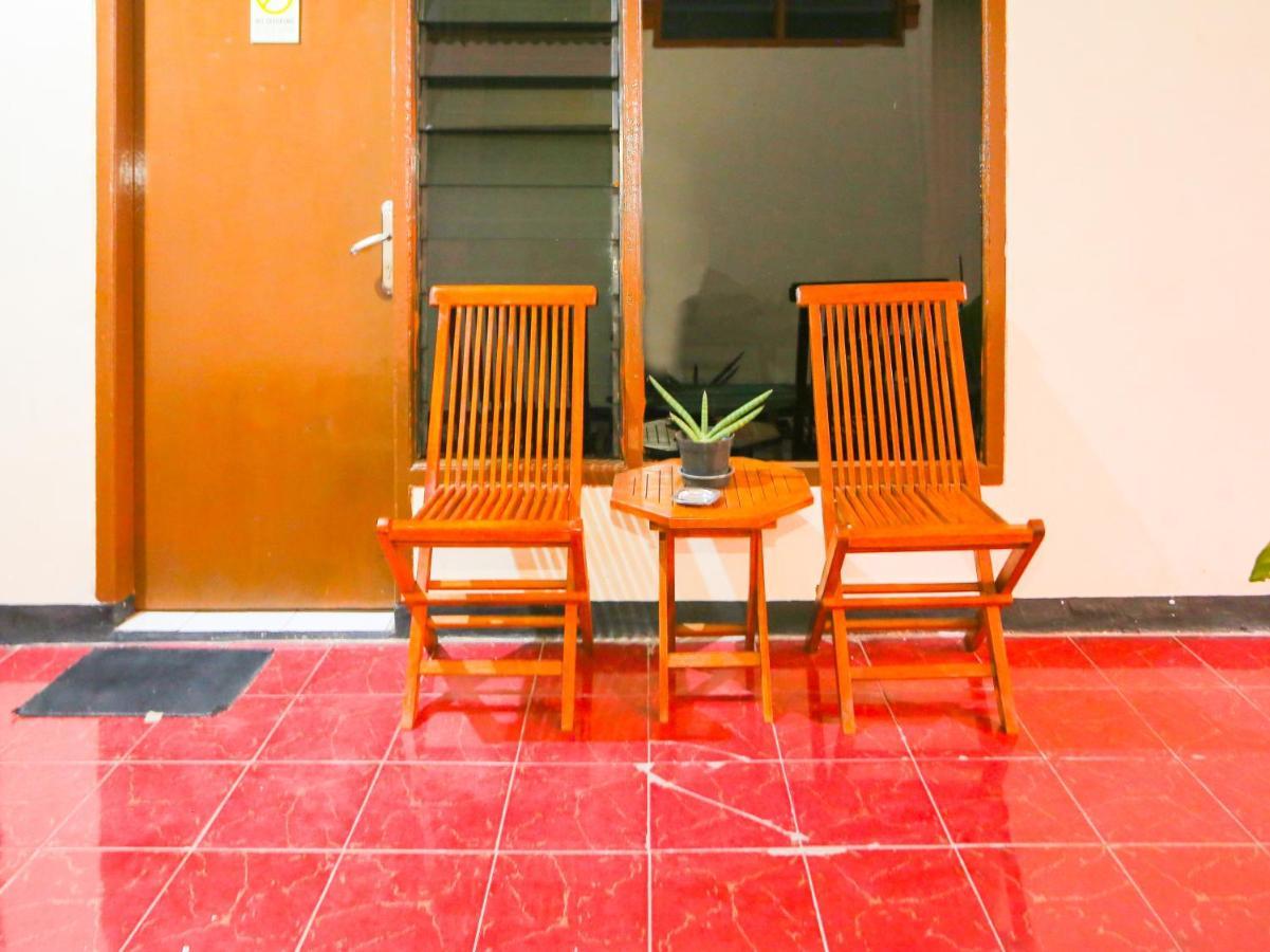 Oyo 93136 Hotel Santo Djaya 2 Bogor Exterior photo
